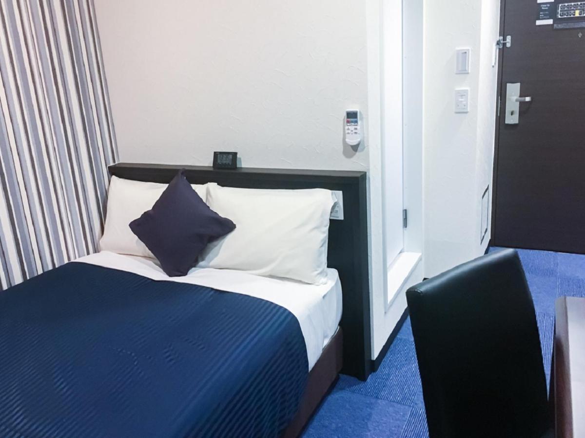 Hotel Livemax Yokkaichi Ekimae Exteriör bild