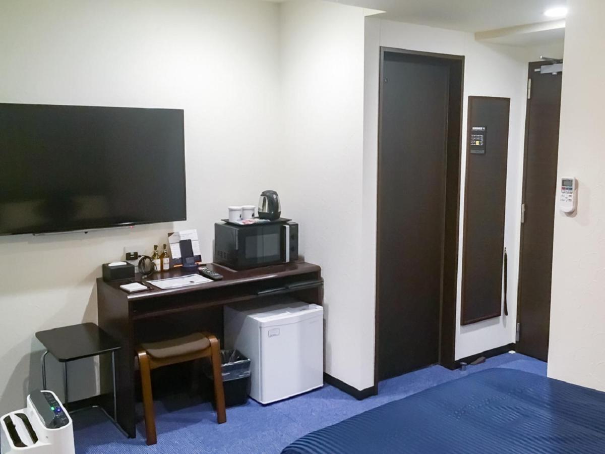 Hotel Livemax Yokkaichi Ekimae Exteriör bild